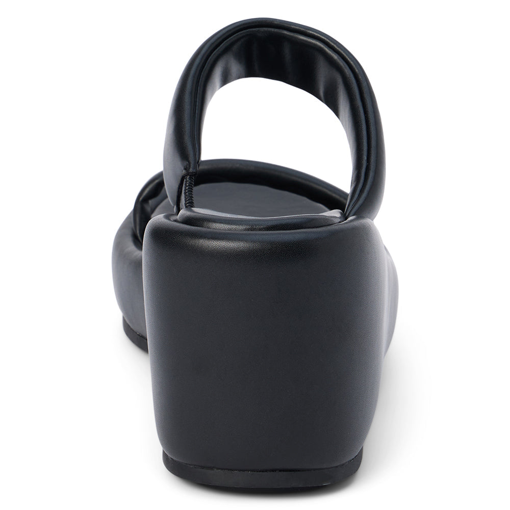 Unique Wedge Sandal in Black